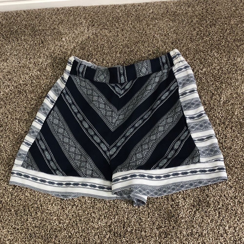 Xhilaration Navy and White Patterned Women's Shorts